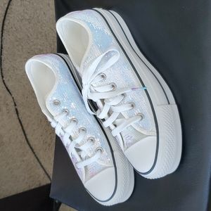 Womens Converse Platform Chuck Taylors